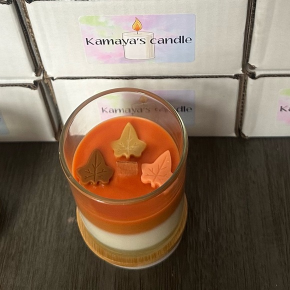 10oz pumpkin caramell cupcakes candles - Picture 4 of 4